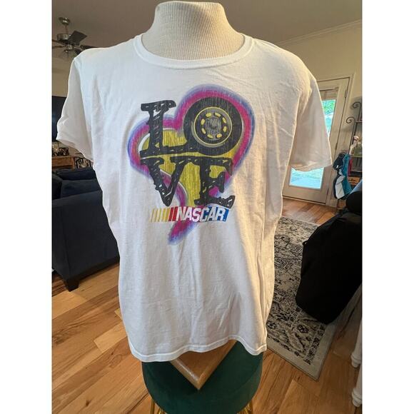 NASCAR VINTAGE TSHIRT women’s PLUS 2X - Picture 1 of 3